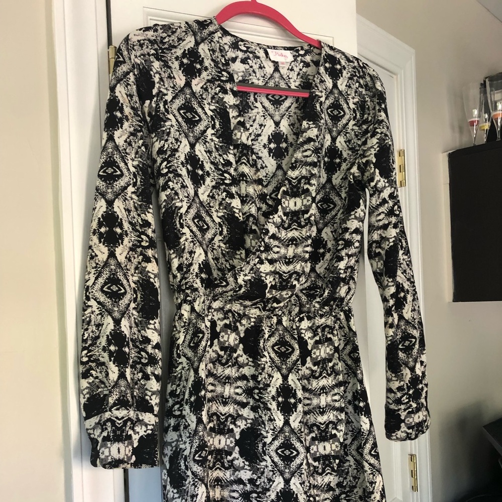 Parker Black and White, long sleeve, wrap dress.